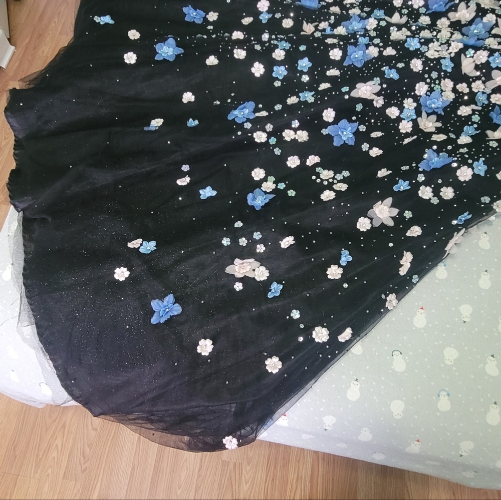 Mac Duggal- Mother of the Groom Gown- size 18 - Picture 10 of 15
